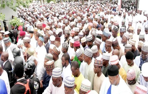 FG Delegation Arrives in Madina for Aminu Dantata’s Burial FG Delegation Arrives in Madina for Aminu Dantata’s Burial