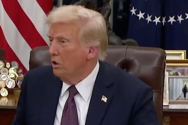 Trump Signs Order Housing Transgender Inmates Trump Signs Order Housing Transgender Inmates